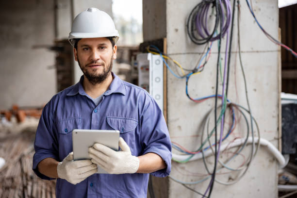 Best Licensed Electrician  in Mims, FL