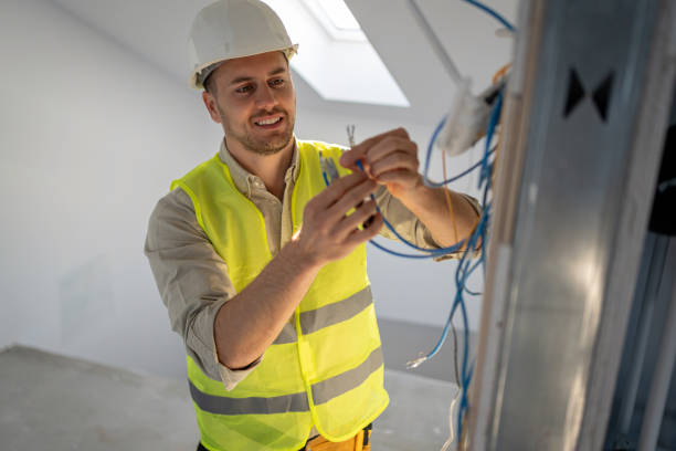 Best Emergency Electrical Repair  in Mims, FL